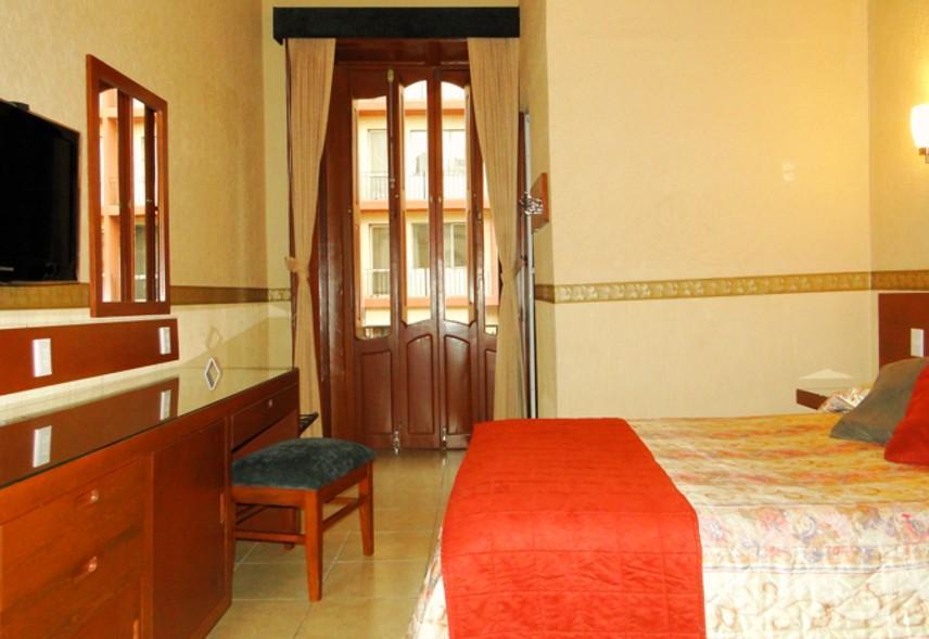 Hotel Posada Regis Guadalajara Bagian luar foto