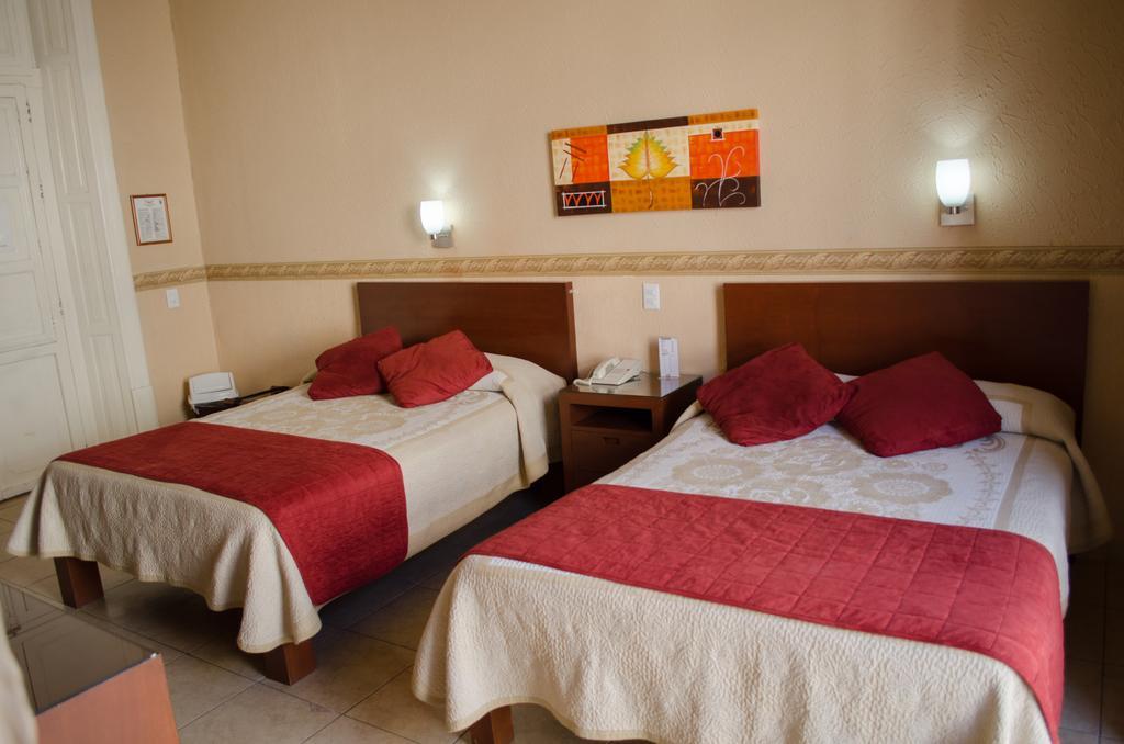 Hotel Posada Regis Guadalajara Bagian luar foto
