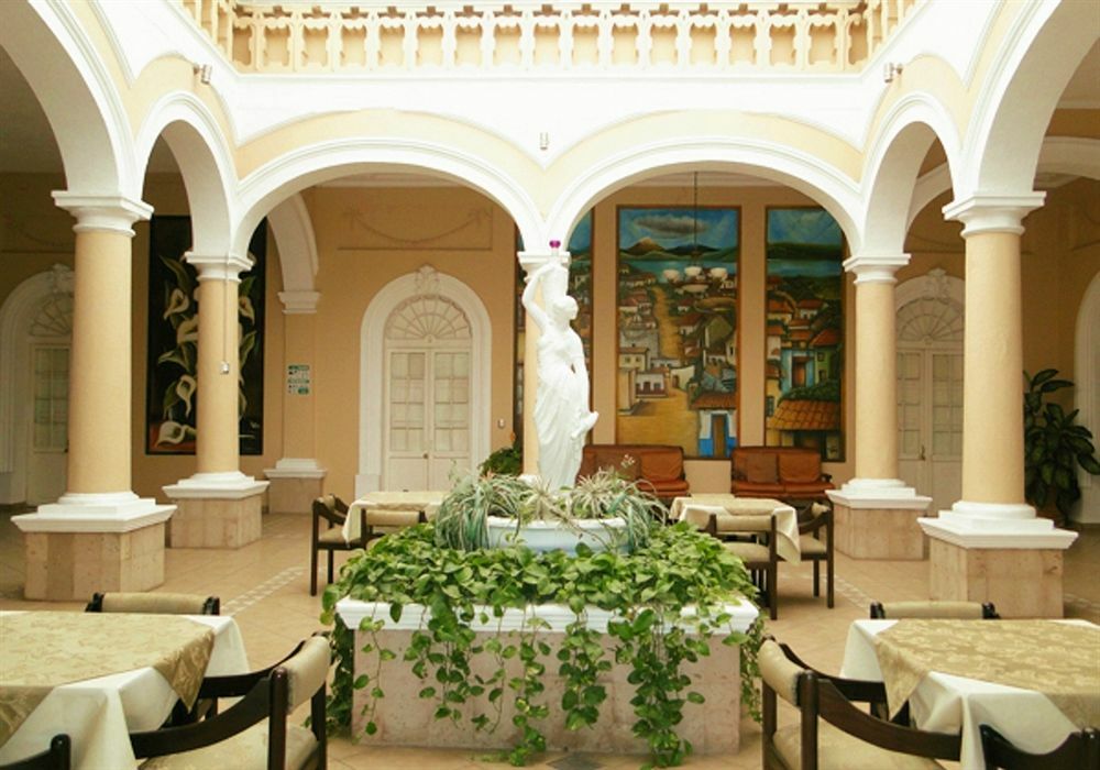 Hotel Posada Regis Guadalajara Bagian luar foto